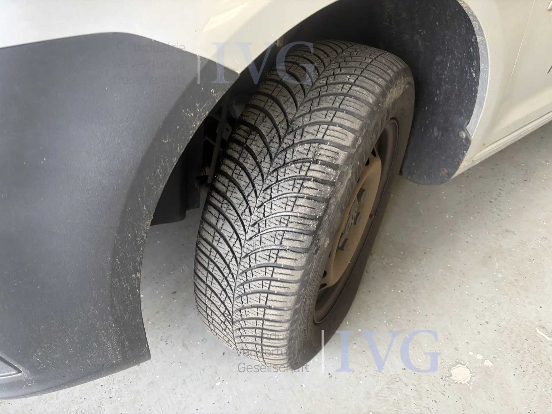 Van VW Caddy – foto 2 – kavel bij IVG, Kirchlengern