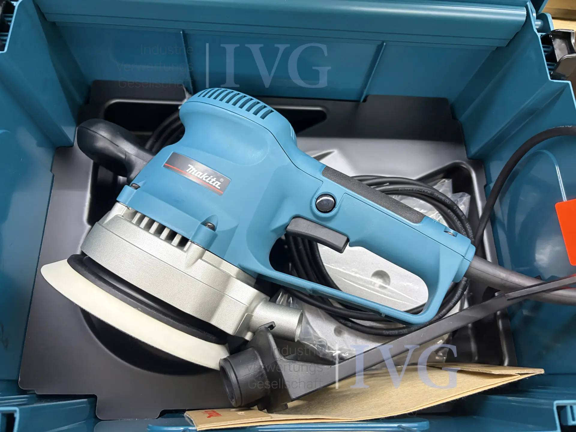 Exzenterschleifer MAKITA BO6030JX – foto 3 – kavel bij IVG, Bielefeld