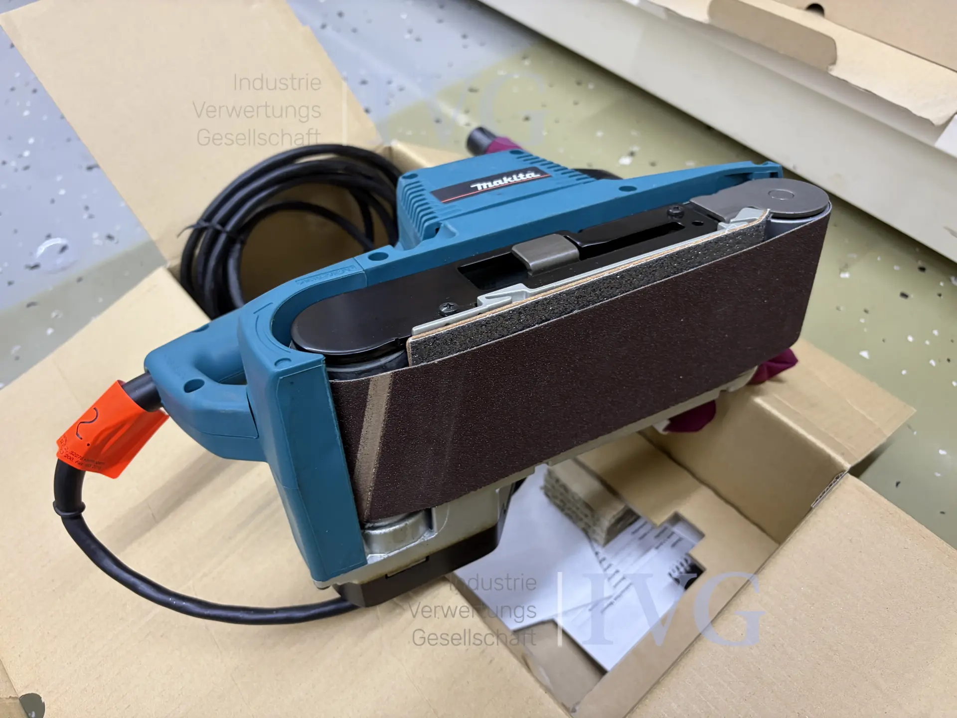 Bandschleifer MAKITA 9920 – foto 2 – kavel bij IVG, Bielefeld