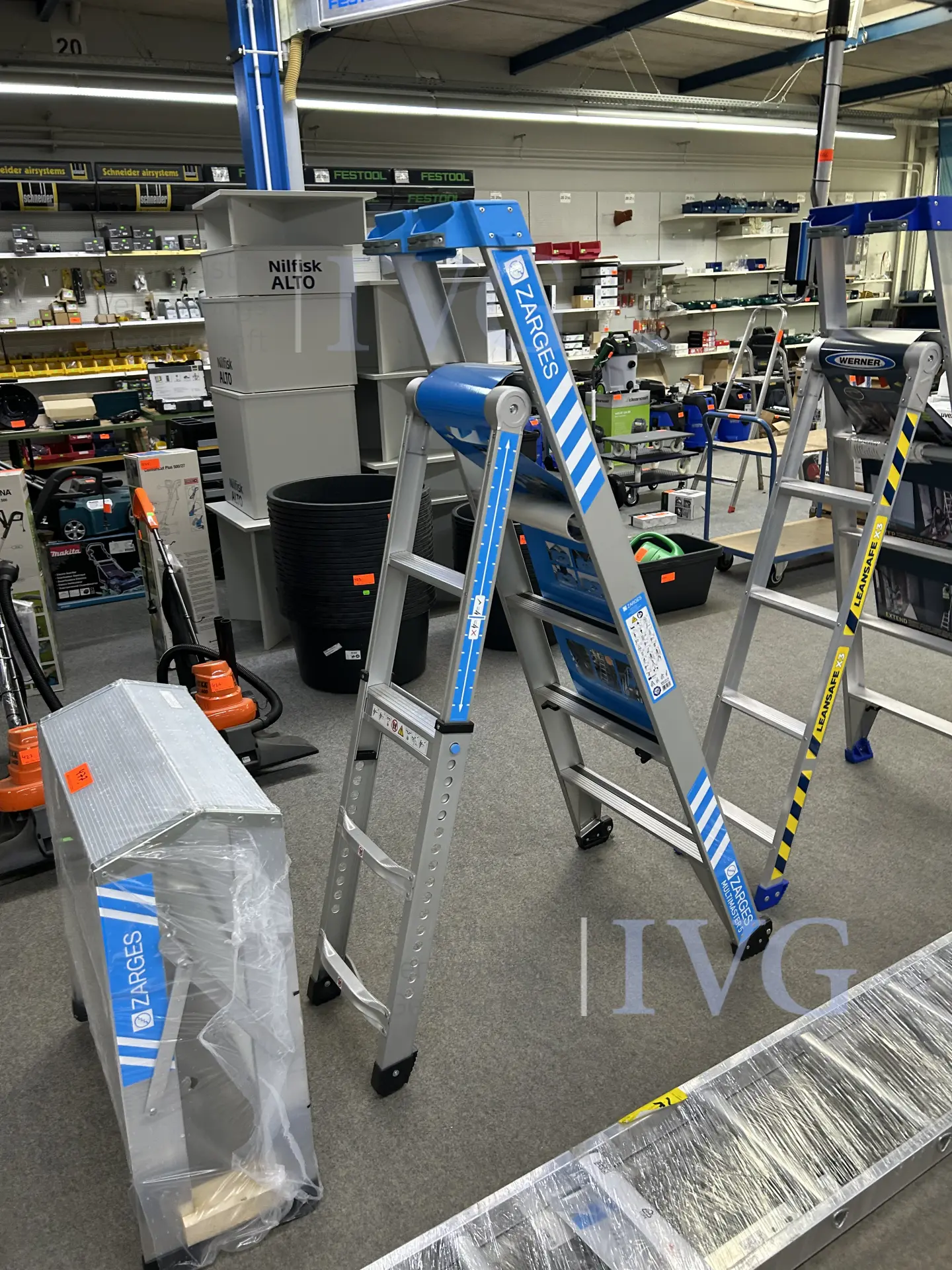 Alu-Stehleiter ZARGES Multimaster 5 – foto 3 – kavel bij IVG, Bielefeld