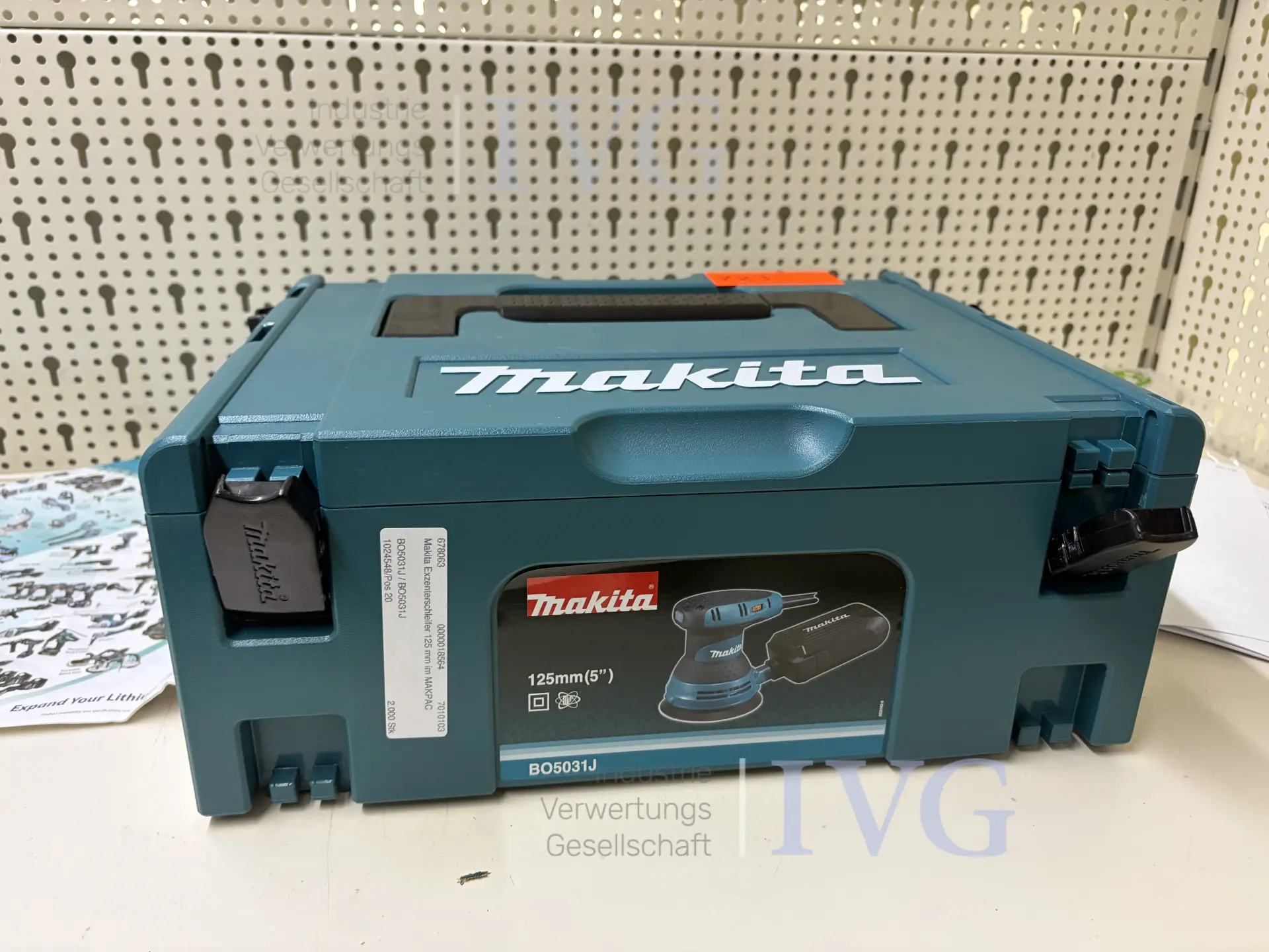 Exzenterschleifer MAKITA BO5031J – foto 2 – kavel bij IVG, Bielefeld