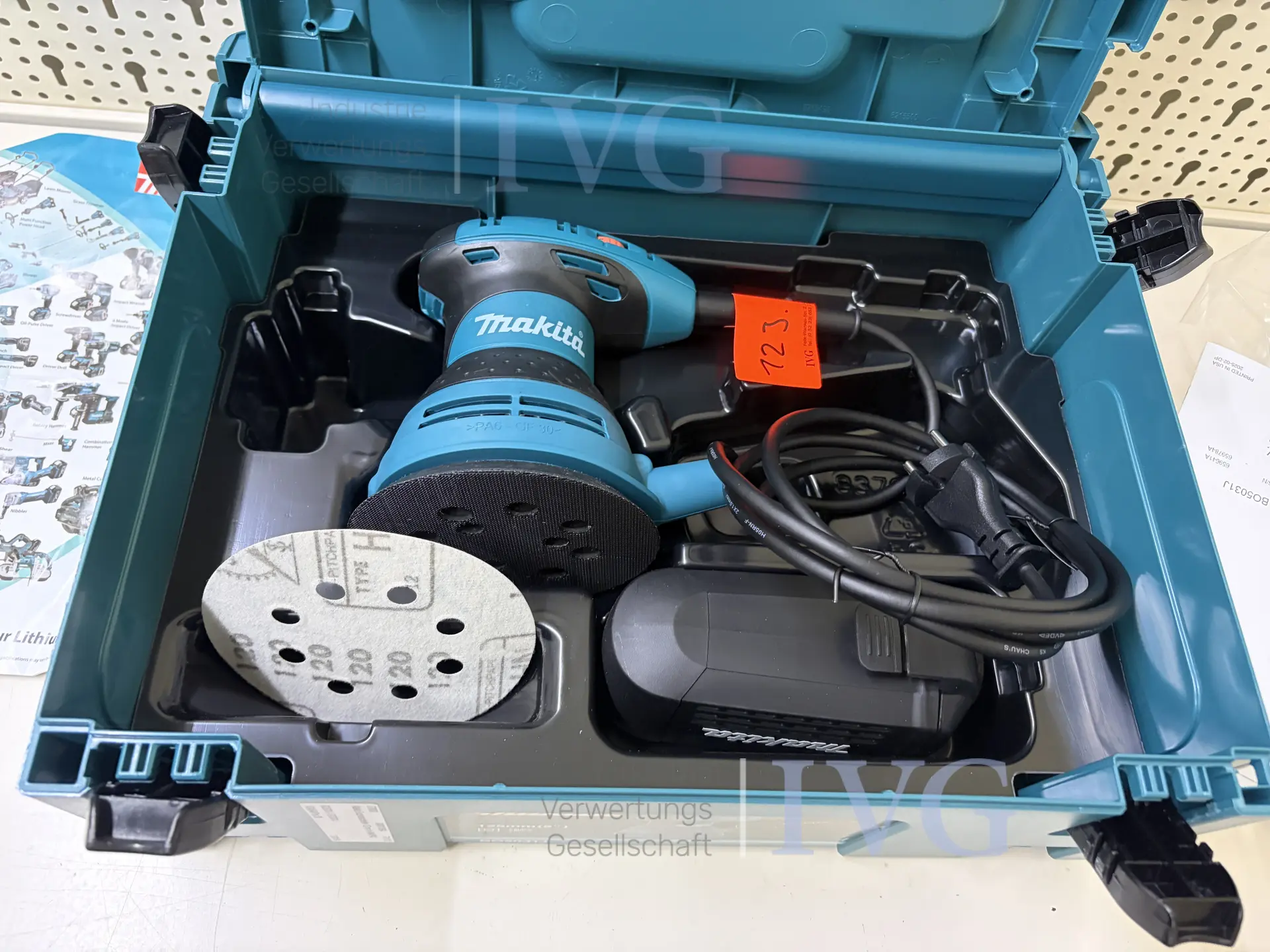 Exzenterschleifer MAKITA BO5031J – foto 4 – kavel bij IVG, Bielefeld