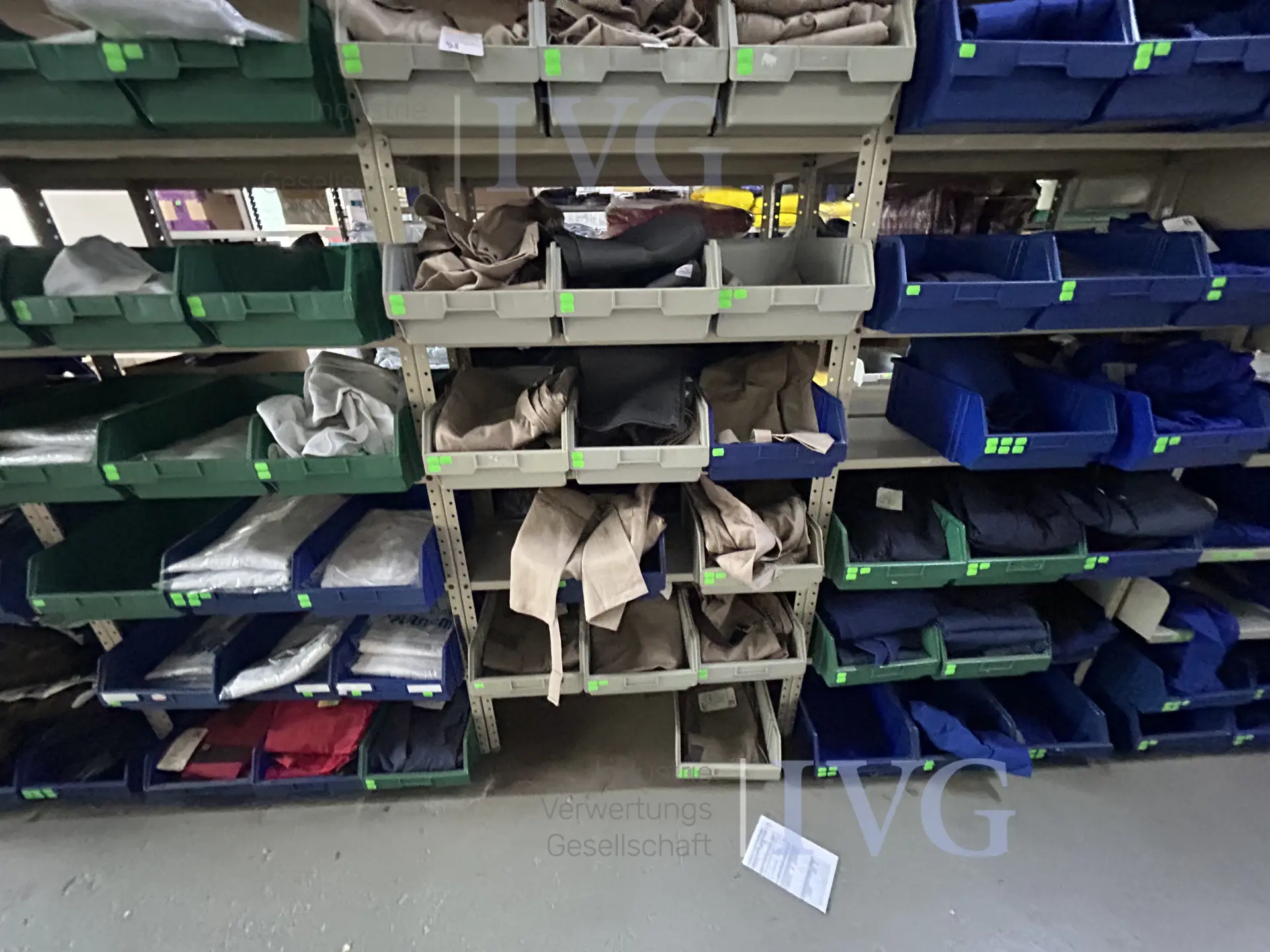 umfangreicher Warenbestand – foto 19 – kavel bij IVG, Bielefeld