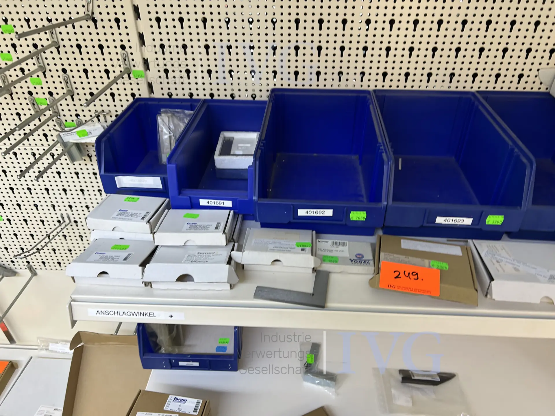 Warenbestand Prüf- und Messmittel FORUM – foto 12 – kavel bij IVG, Bielefeld