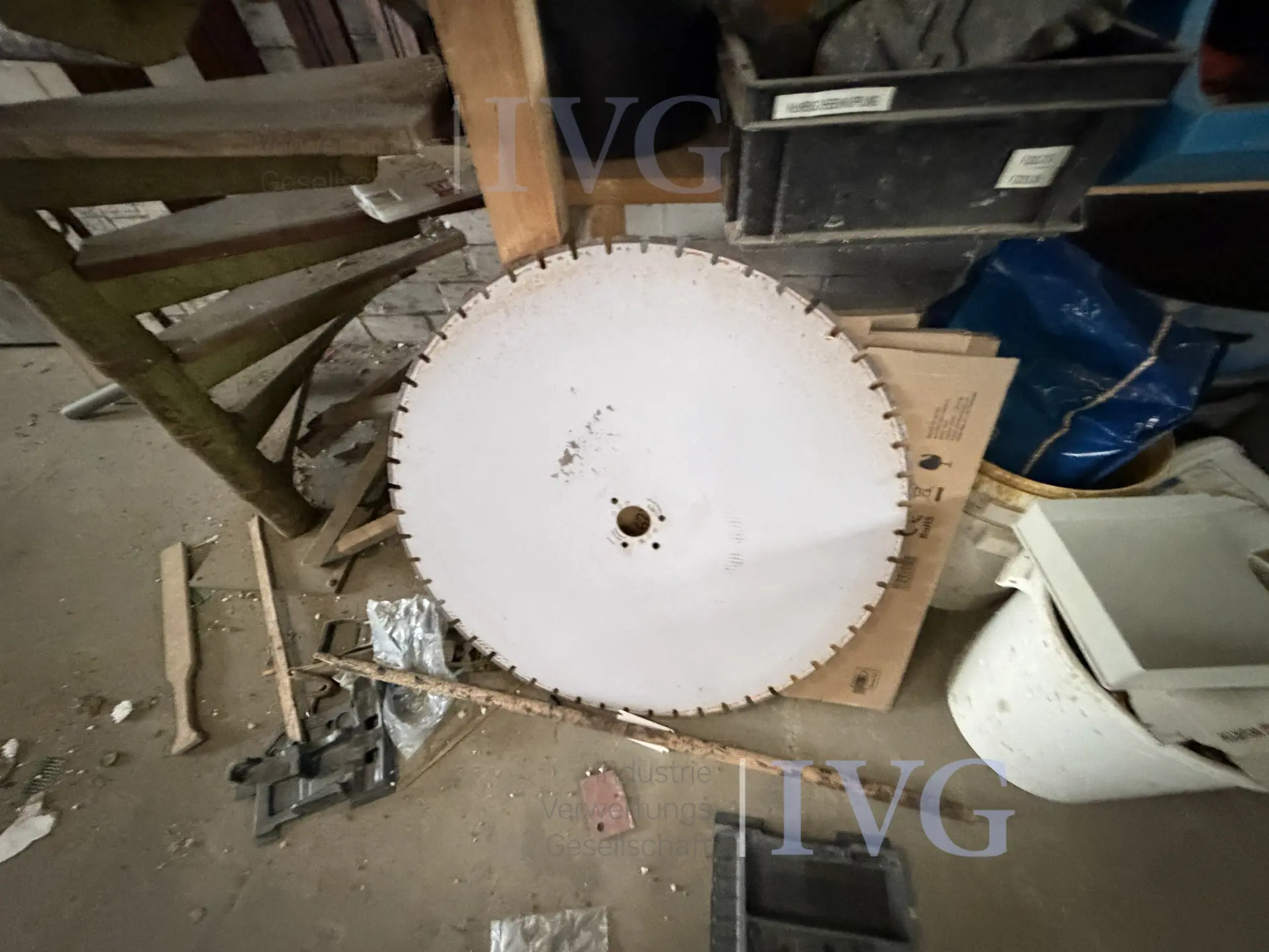 Holz-Regal EIGENBAU – foto 2 – kavel bij IVG, Twistringen