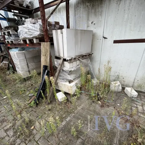 Thumbnail 25