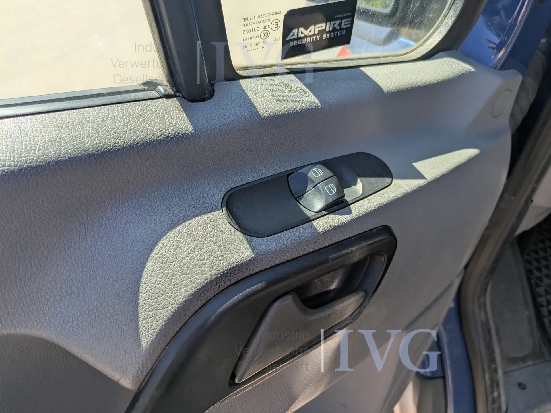 VW Crafter mit Regalsystem VW Crafter 2.0 – foto 29 – kavel bij IVG, Kalkar