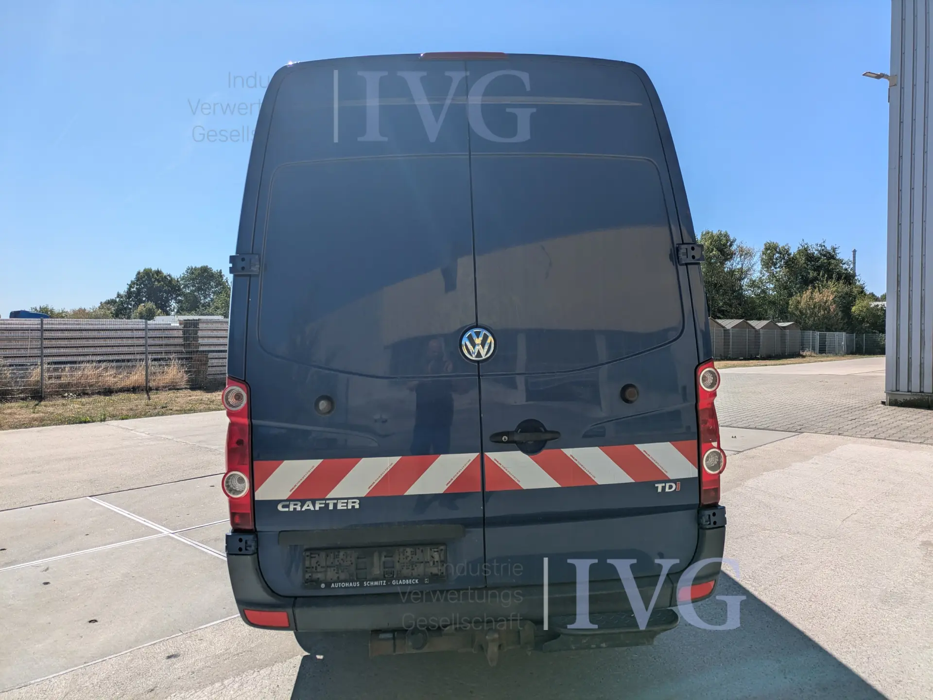 VW Crafter mit Regalsystem VW Crafter 2.0 – foto 4 – kavel bij IVG, Kalkar