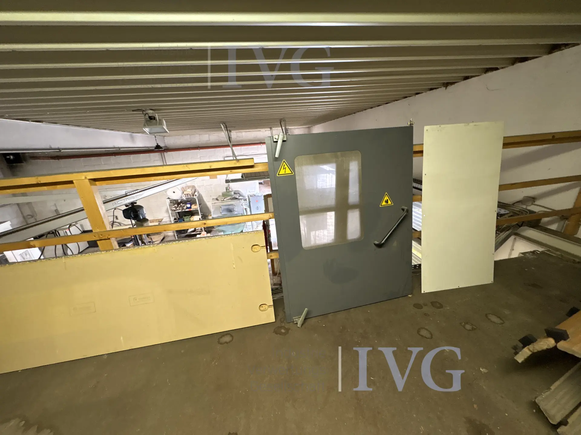 Emporeninhalt – foto 6 – kavel bij IVG, Halle