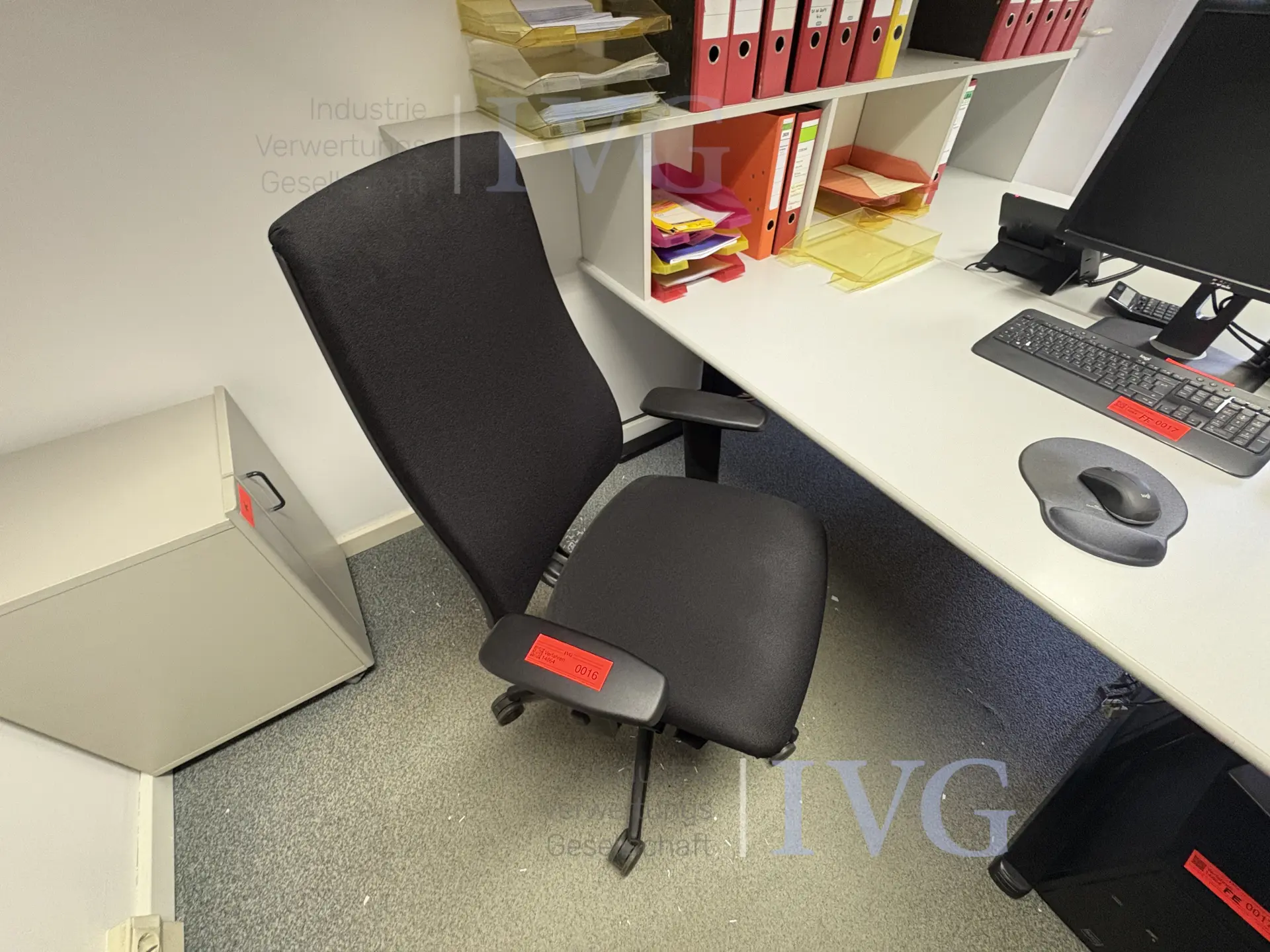 Büroraumausstattung – foto 4 – kavel bij IVG, Halle