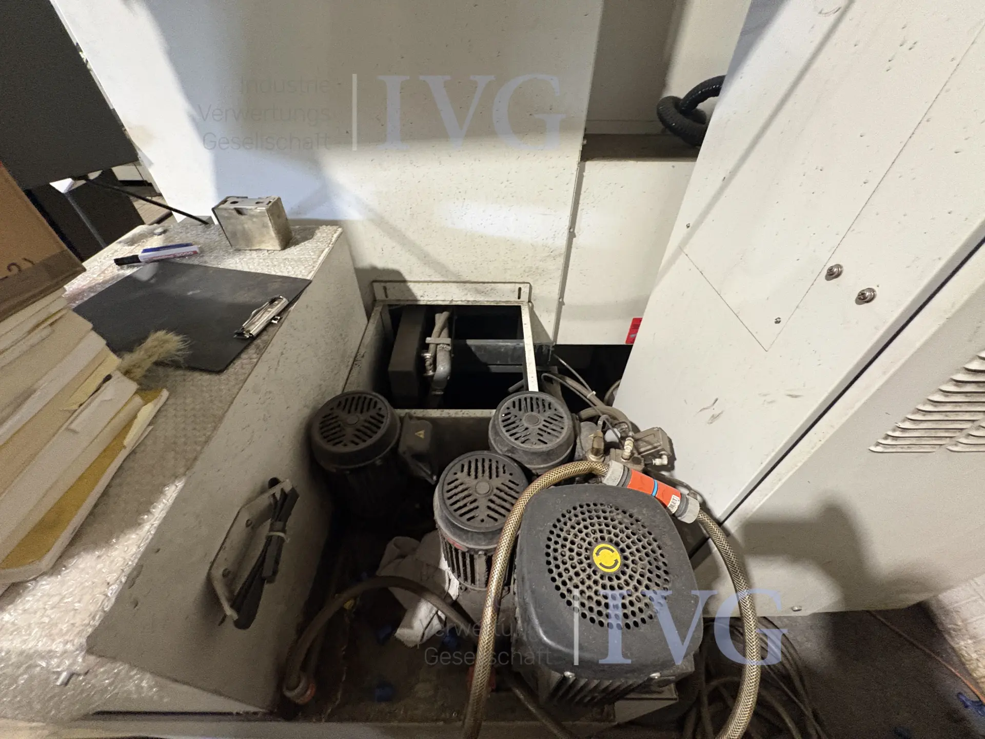 Drahterodiermaschine FANUC Robocut Alpha-OIC A04B-0315-B022#E5 – foto 3 – kavel bij IVG, Halle