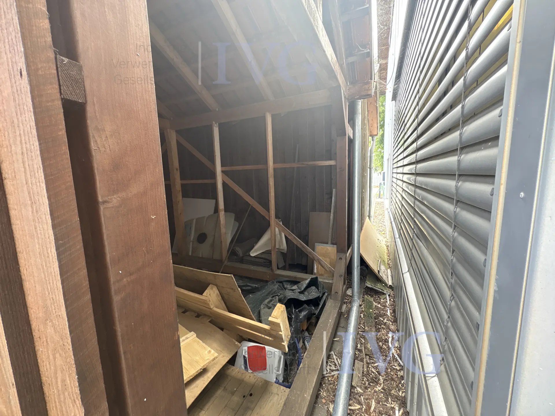 Holz-Anhängergarage mit Abstellraum – foto 3 – kavel bij IVG, Halle