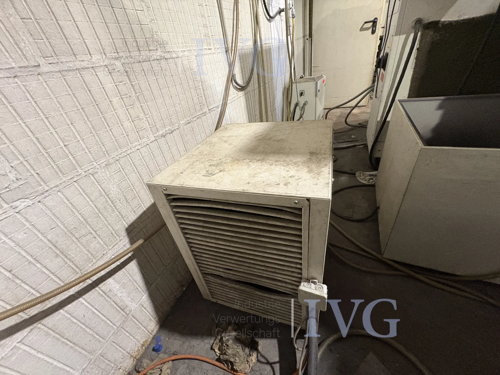 Drahterodiermaschine FANUC Robocut Alpha-OIC A04B-0315-B022#E5 – foto 6 – kavel bij IVG, Halle