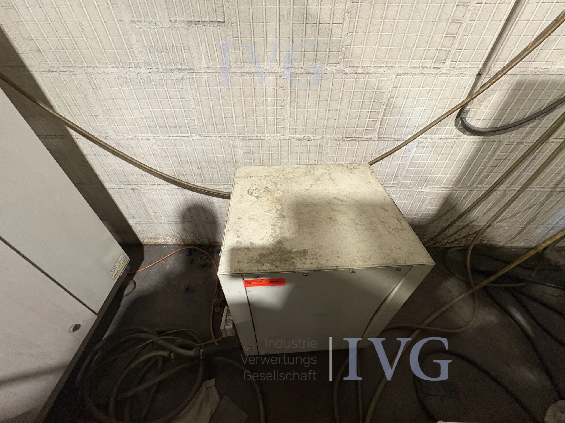 Drahterodiermaschine FANUC Robocut Alpha-OIC A04B-0315-B022#E5 – foto 5 – kavel bij IVG, Halle