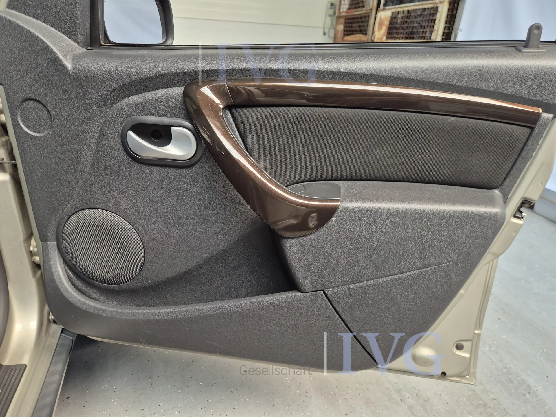 Combi-sedan DACIA Duster 1.6 – foto 11 – kavel bij IVG, Kirchlengern