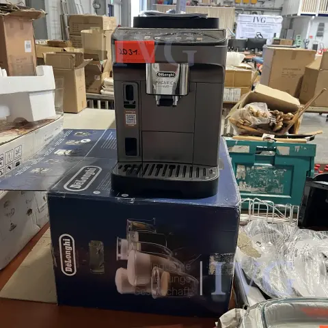 Automatyczny ekspres do kawy DELONGHI Magnifica EVO