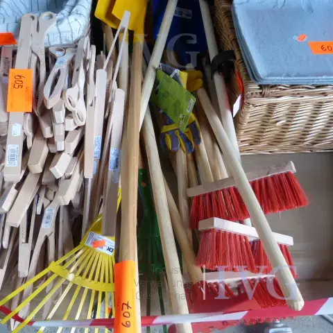 Posten Gartenwerkzeug für Kinder
