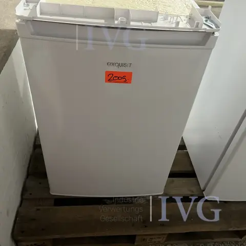 Built-in refrigerator with freezer EXQUISIT KS16-4-E-040E White
