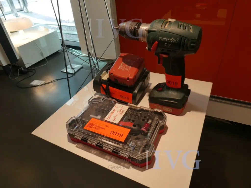 Akku-Schrauber METABO BS 14.4 LT Impuls – foto 2 – kavel bij IVG, Kirchlengern