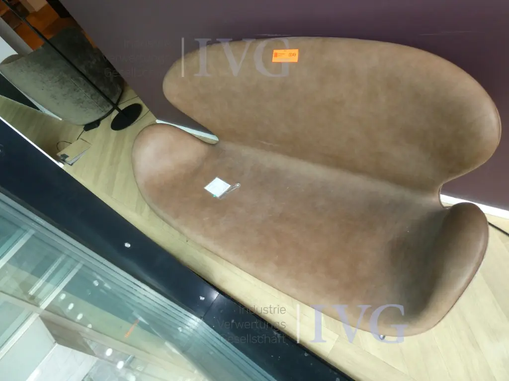 Sofa FRITZ HANSEN Das Schwansofa – foto 2 – kavel bij IVG, Kirchlengern
