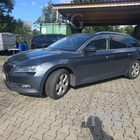 Kombilimousine SKODA Superb 4x4 2.0 TDI