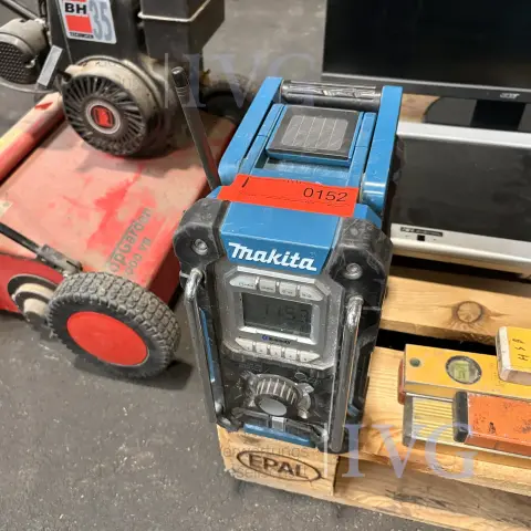 Radio budowlane MAKITA DMR108