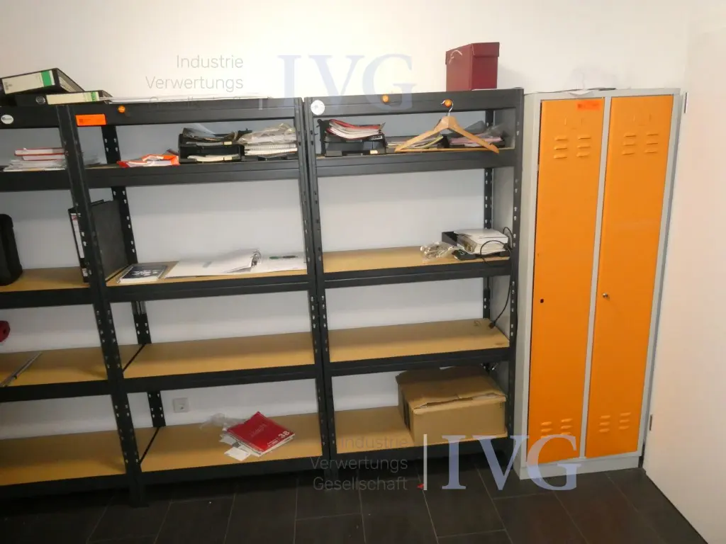 Kantoormeubelen – foto 8 – kavel bij IVG, Velen
