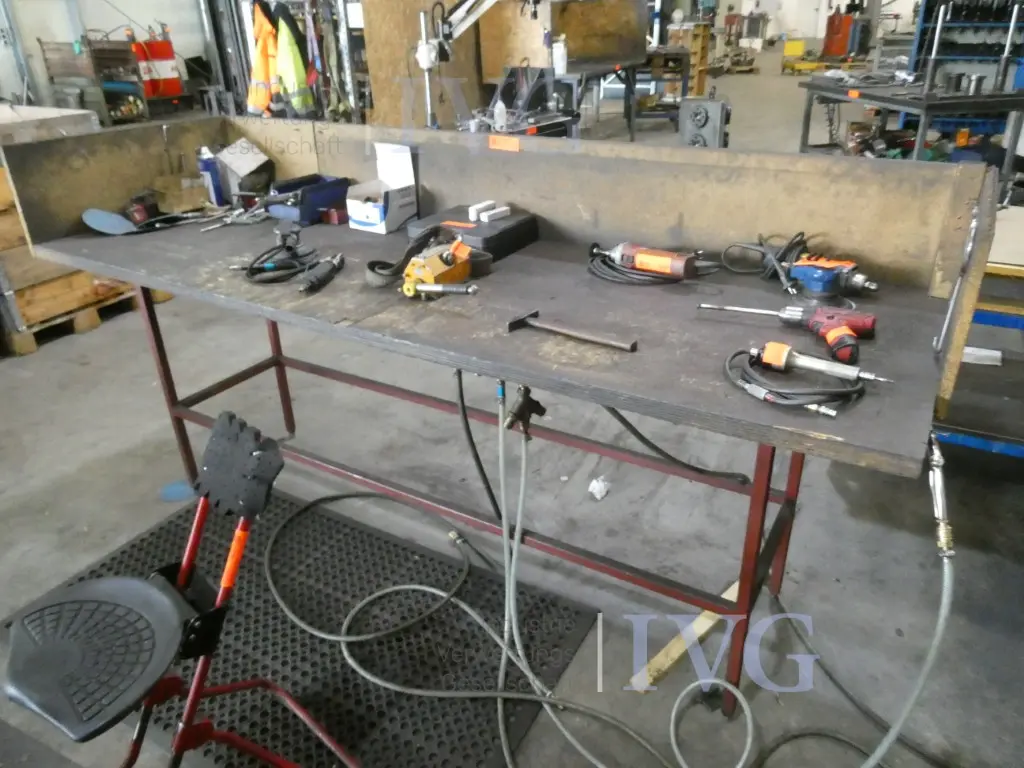 Arbeitstische EIGENBAU – foto 3 – kavel bij IVG, Velen