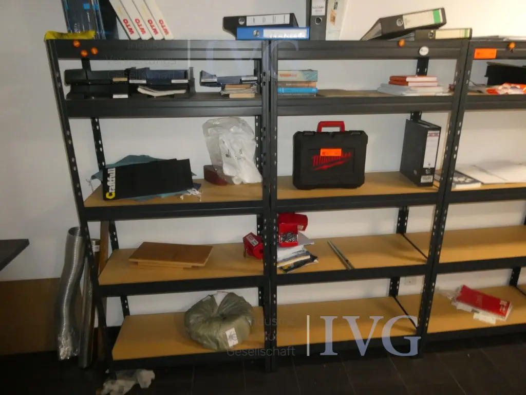 Kantoormeubelen – foto 7 – kavel bij IVG, Velen