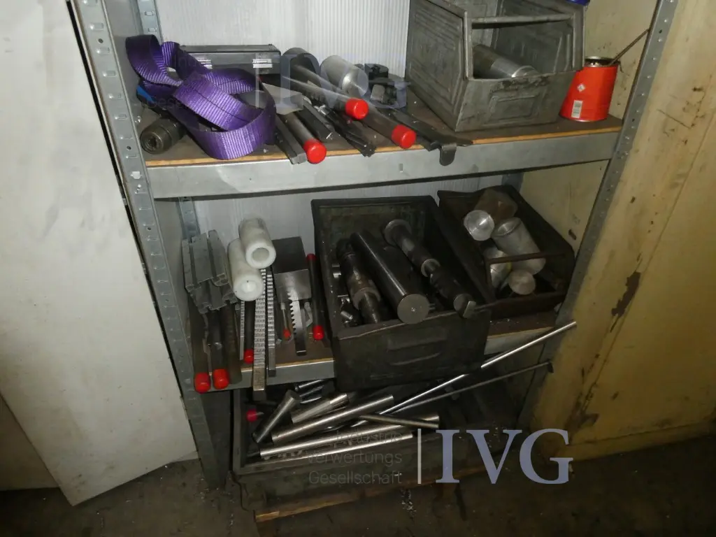 Stalen kasten – foto 5 – kavel bij IVG, Velen