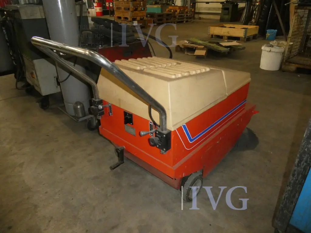 Bodenkehrmaschine DULEVO 51ET – foto 4 – kavel bij IVG, Velen