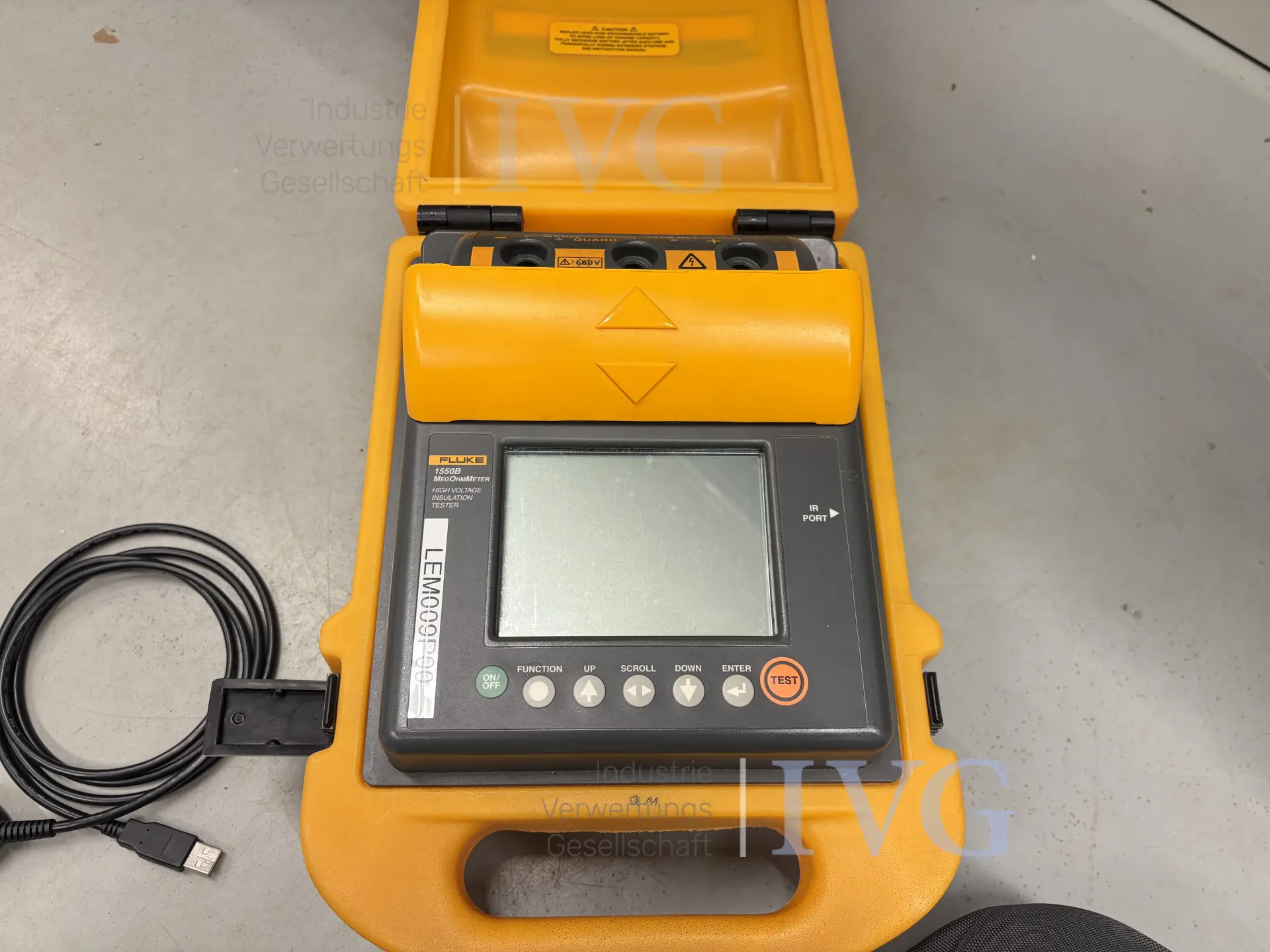 Schrank mit Messmittel FLUKE - HOLEX MegOhmMeter 1550B – foto 4 – kavel bij IVG, Luckenwalde
