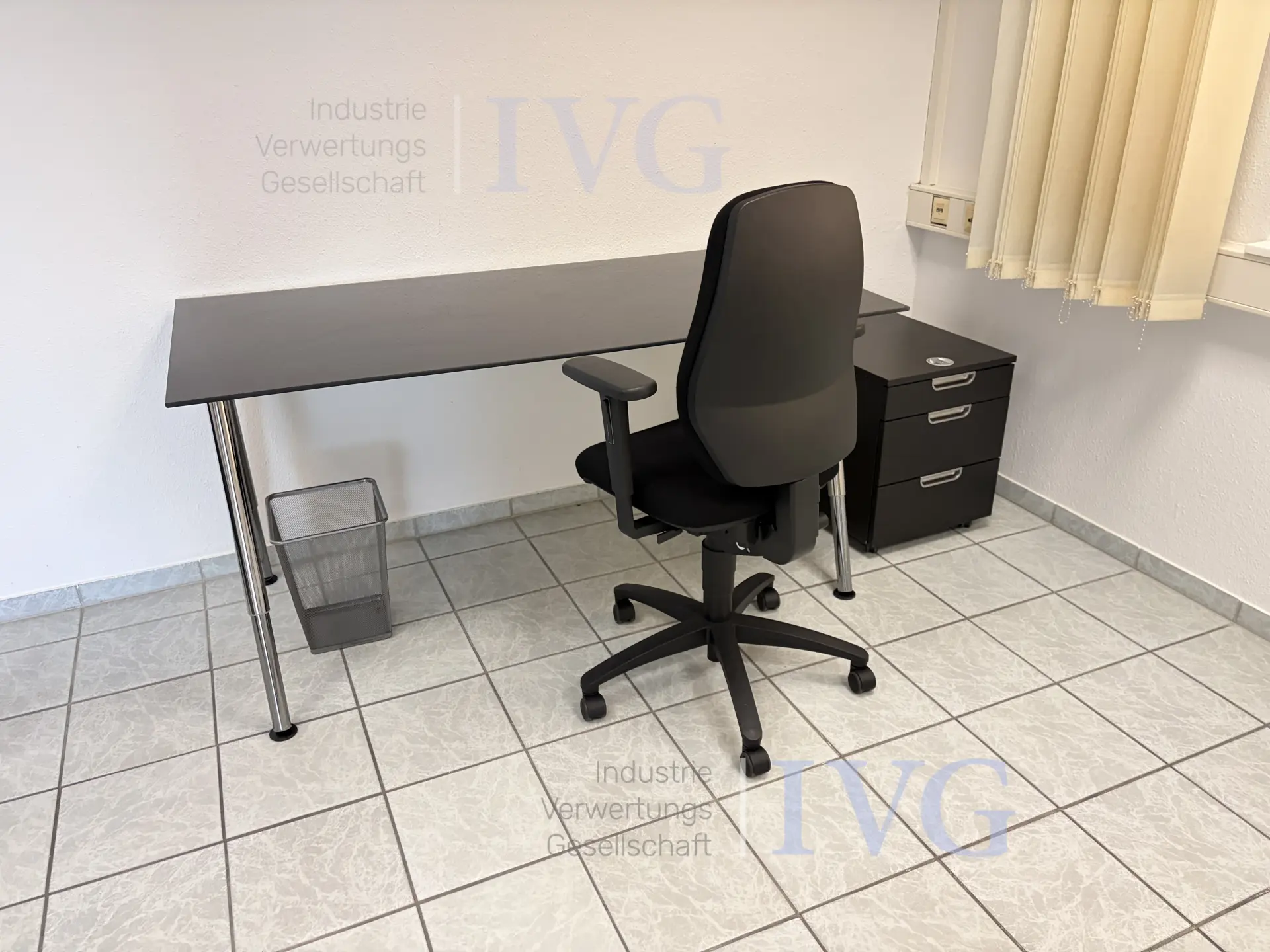 Büroausstattung Besprechungstisch - Schreibtische - Stühle - Schränke – foto 10 – kavel bij IVG, Luckenwalde