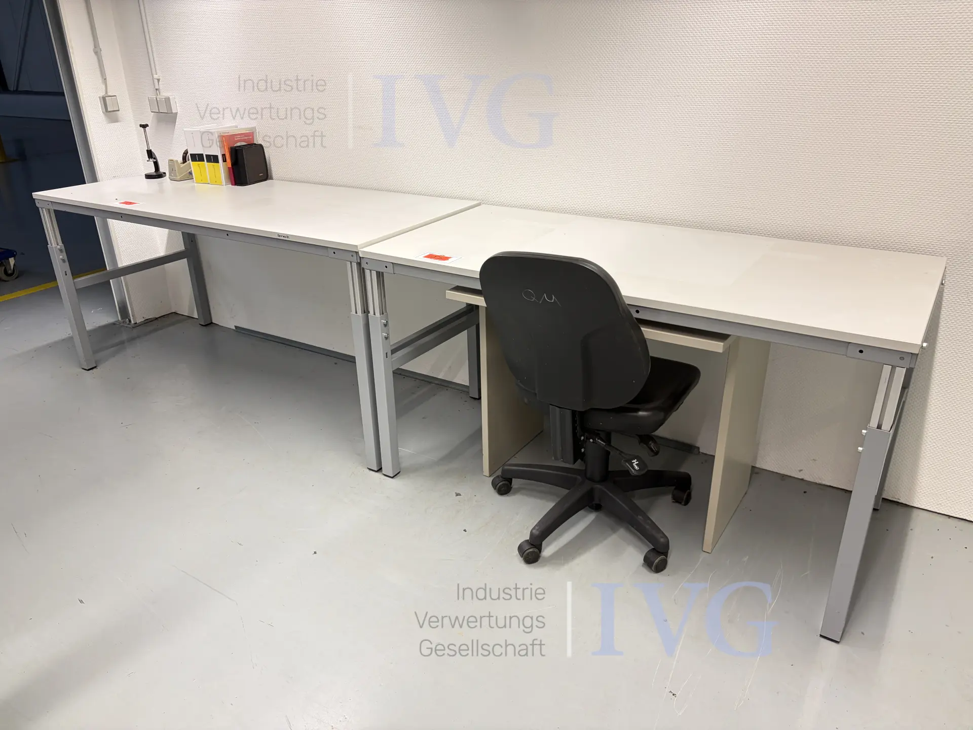 Werkbank (ohne Inhalt!) – foto 2 – kavel bij IVG, Luckenwalde