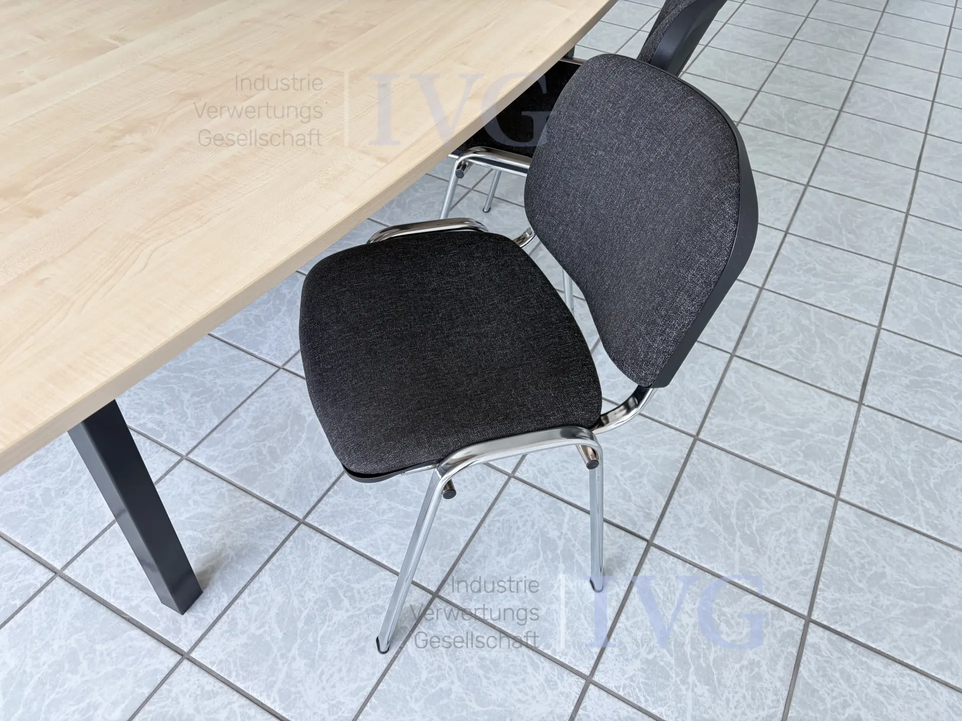 Besprechungsraum mit Beamer BENQ – foto 3 – kavel bij IVG, Luckenwalde