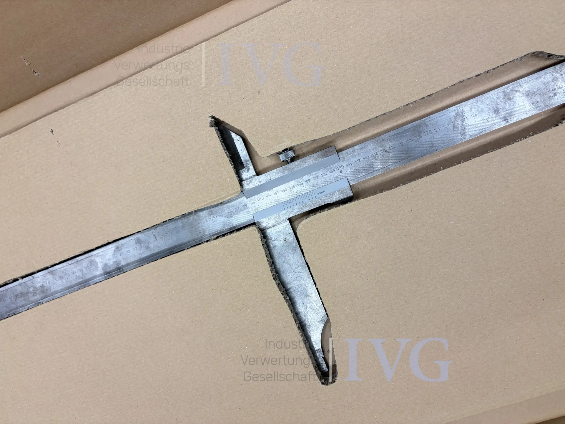 Schrank mit Messmittel FLUKE - HOLEX MegOhmMeter 1550B – foto 30 – kavel bij IVG, Luckenwalde
