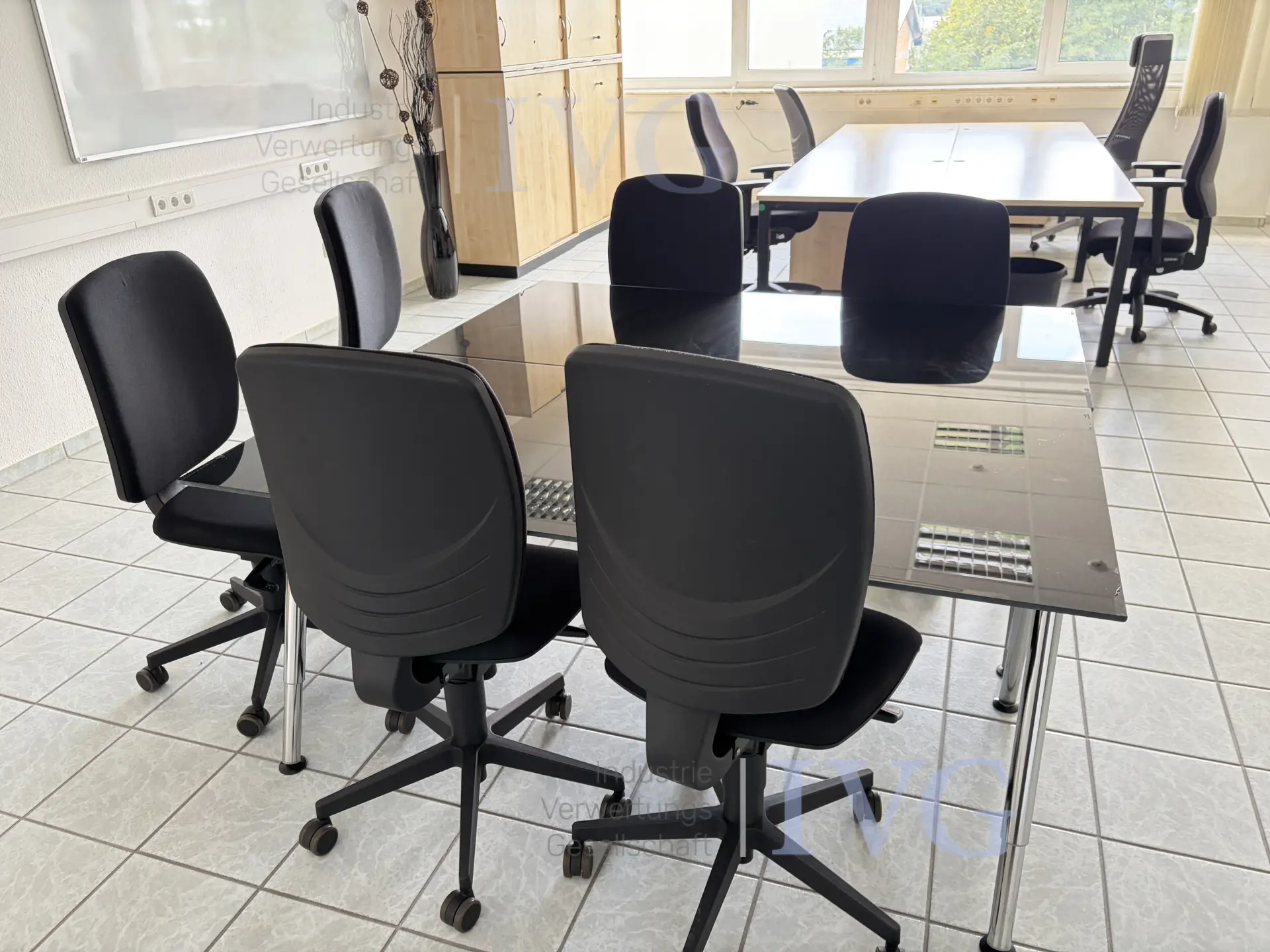 Büroausstattung Besprechungstisch - Schreibtische - Stühle - Schränke – foto 7 – kavel bij IVG, Luckenwalde
