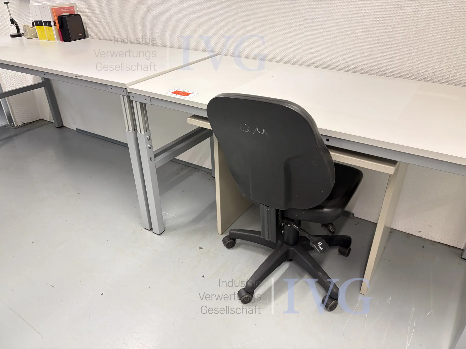 Werkbank (ohne Inhalt!) – foto 4 – kavel bij IVG, Luckenwalde
