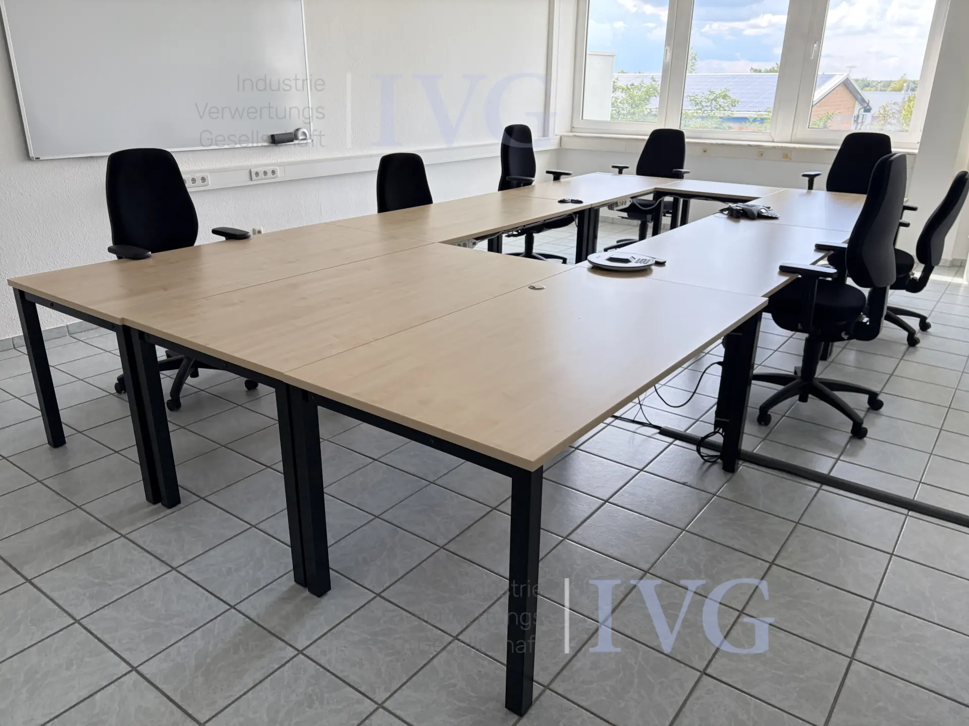 Besprechungsraum mit Beamer BENQ – foto 11 – kavel bij IVG, Luckenwalde