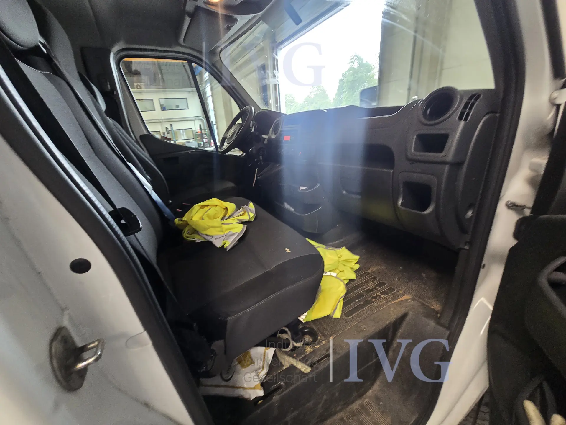 BA gesloten laadbak RENAULT Master Flexbox 2.3 – foto 11 – kavel bij IVG, Kirchlengern