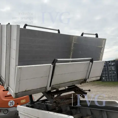 Thumbnail 52