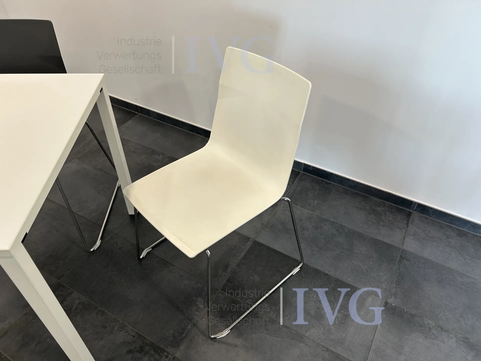 Posten Mobiliar – foto 6 – kavel bij IVG, Oyten