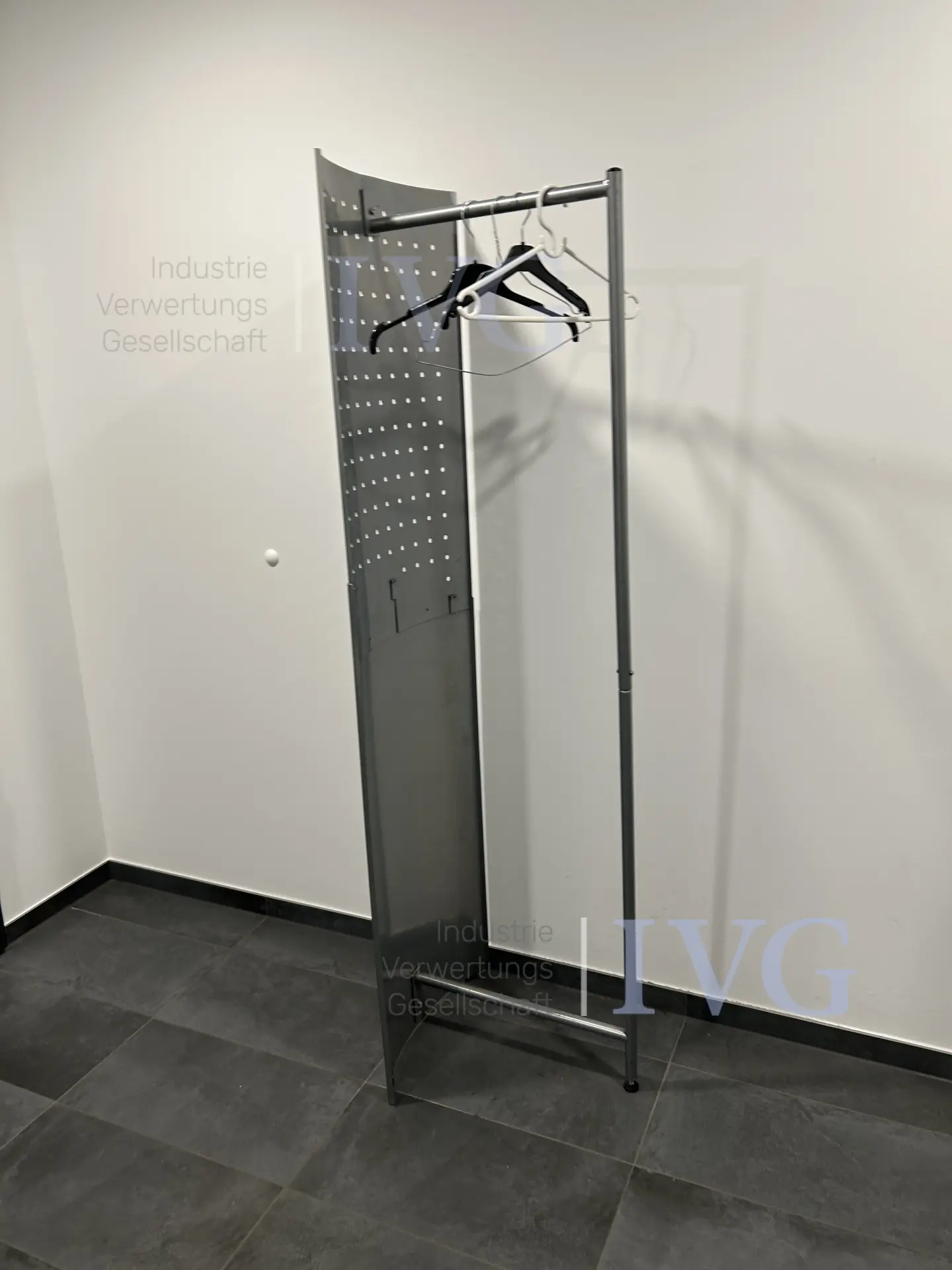 Stalen kluisjes met 4/8 deuren – foto 5 – kavel bij IVG, Oyten