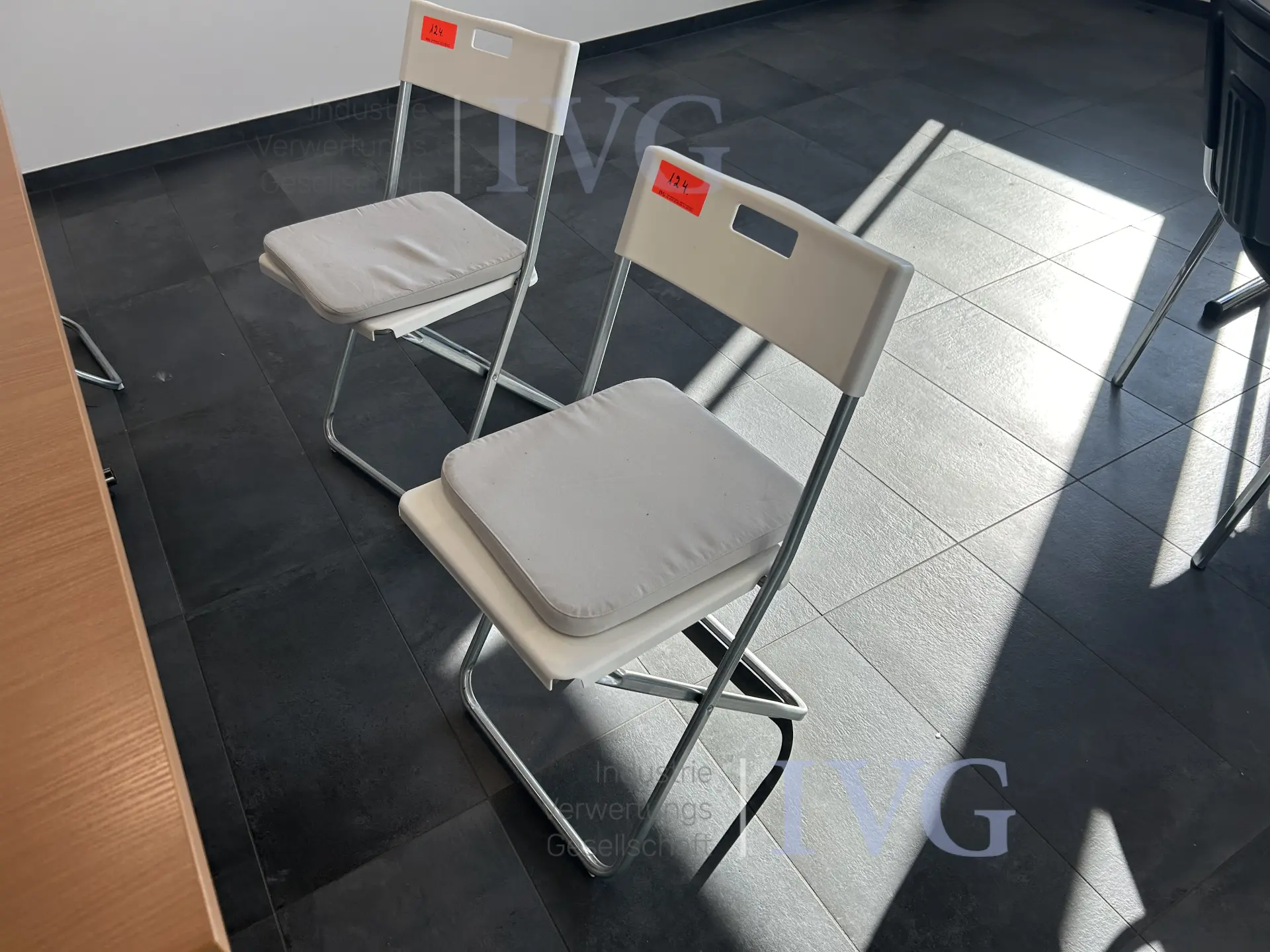 Posten Mobiliar – foto 6 – kavel bij IVG, Oyten