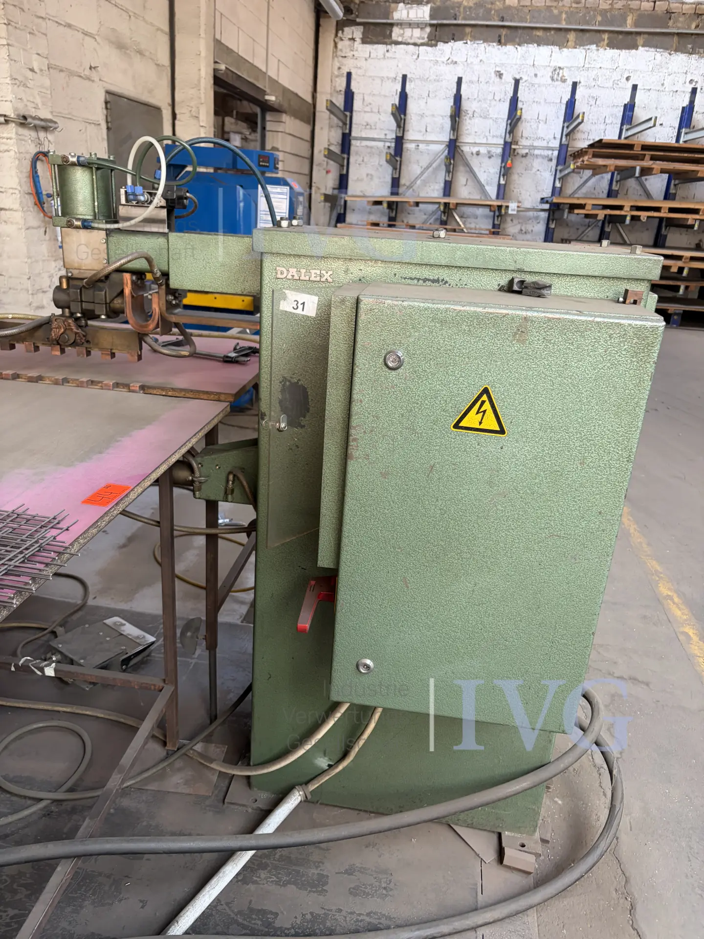 doppelseitige Punktschweißmaschine DALEX PL63-2 – foto 8 – kavel bij IVG, Stolberg