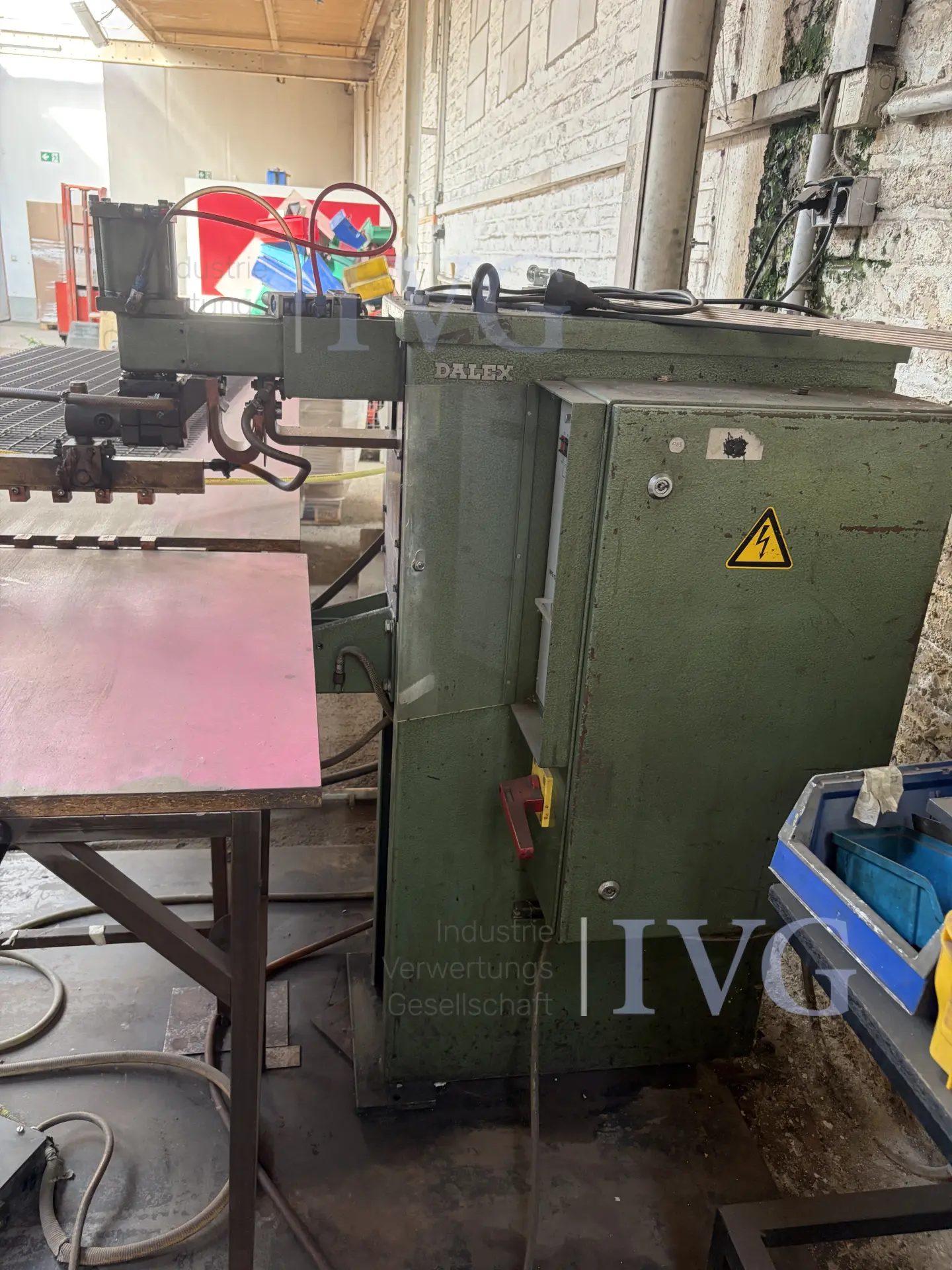 doppelseitige Punktschweißmaschine DALEX PL63-2 – foto 3 – kavel bij IVG, Stolberg