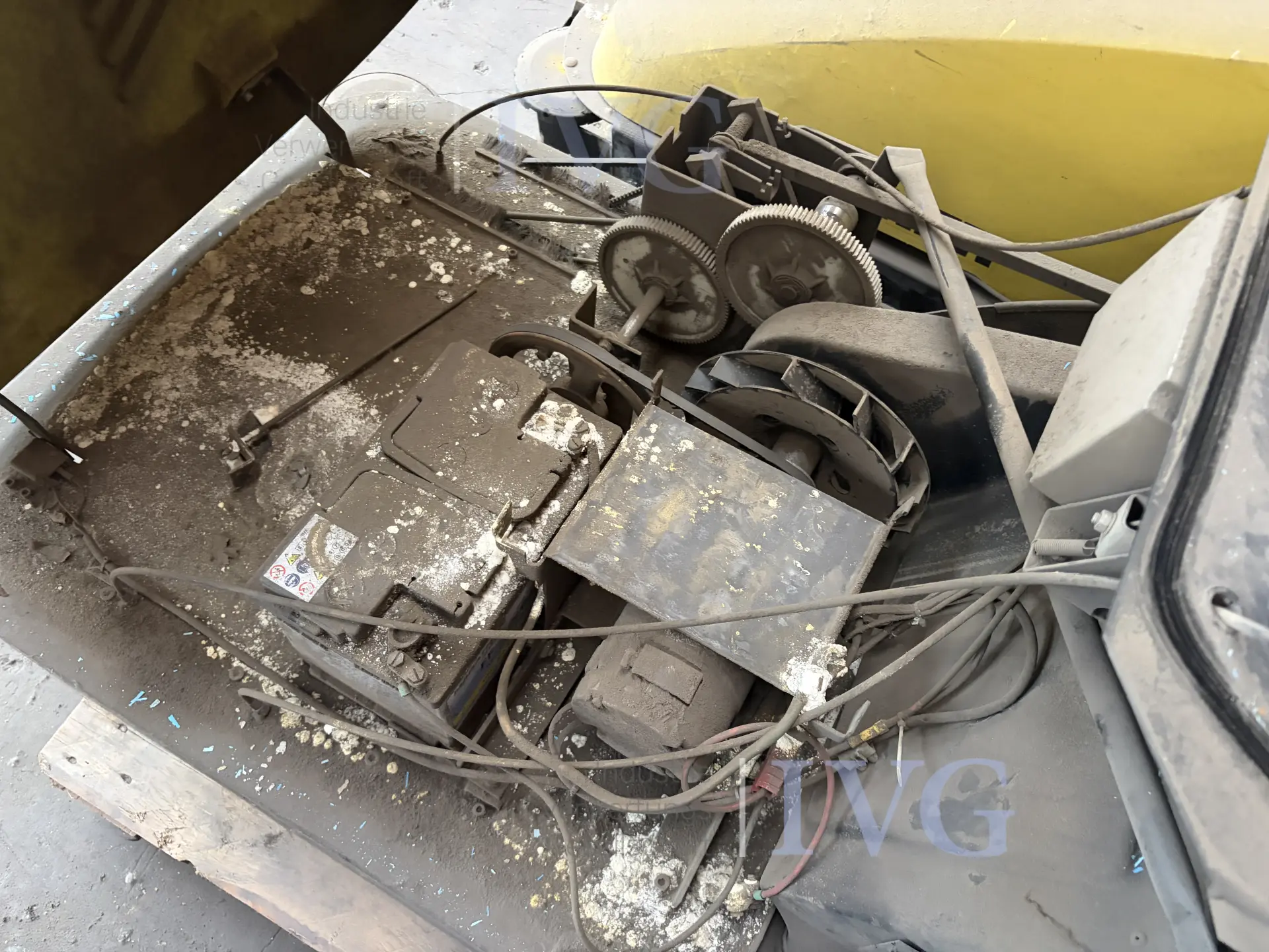 Bodenreinigungsmaschinen KÄRCHER KSM950 – foto 10 – kavel bij IVG, Stolberg