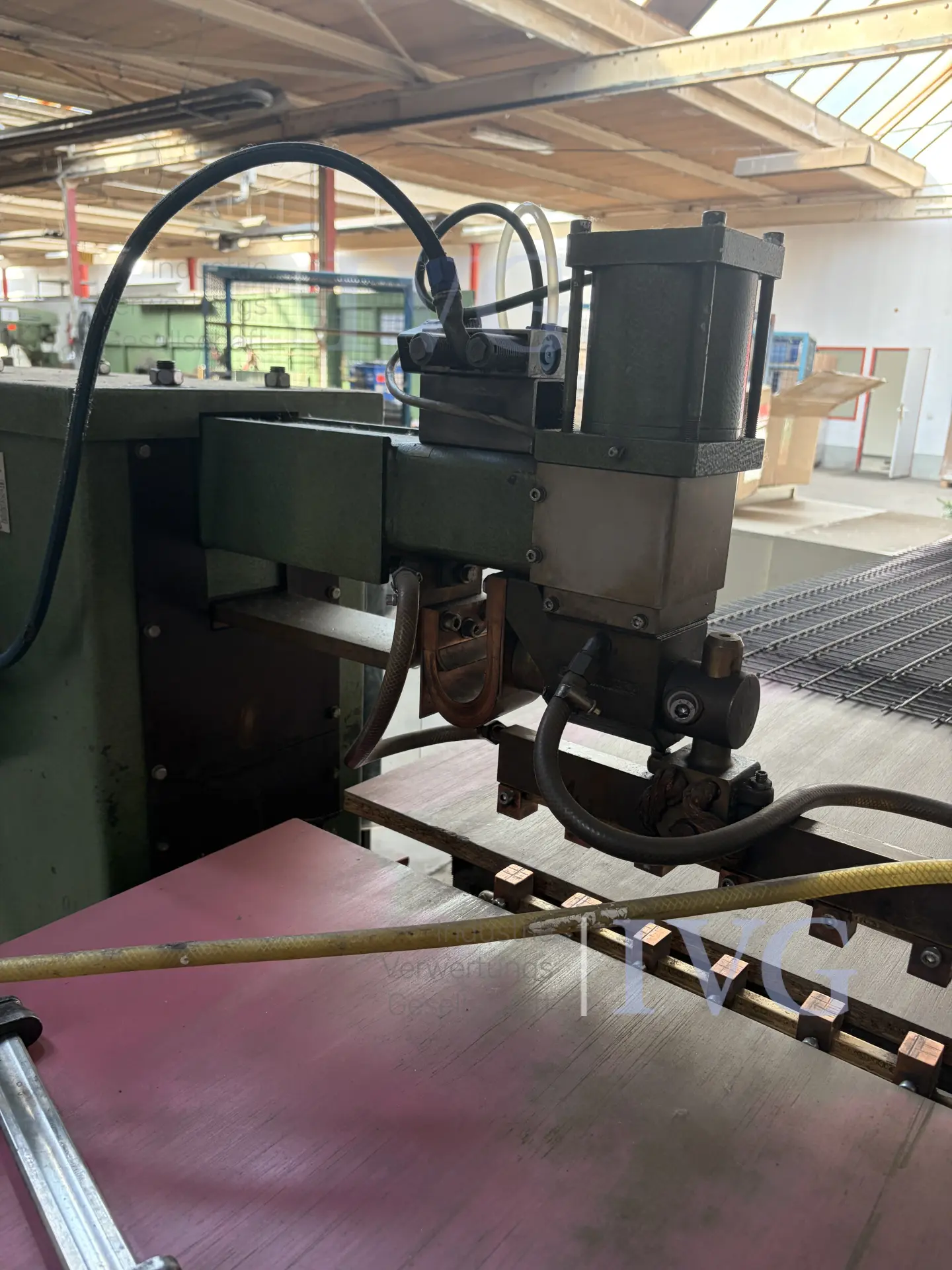 doppelseitige Punktschweißmaschine DALEX PL63-2 – foto 6 – kavel bij IVG, Stolberg
