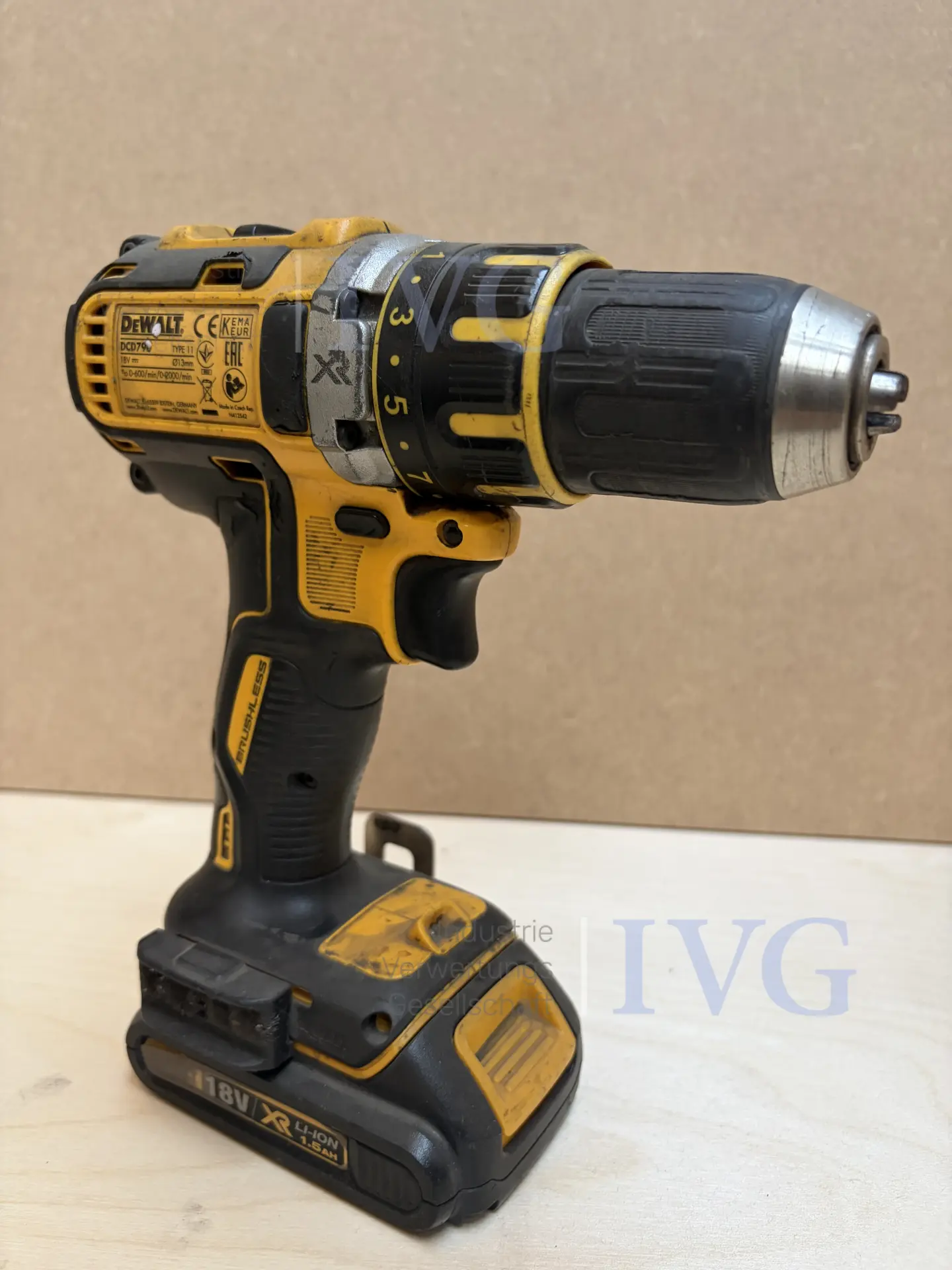 Akku-Schrauber DEWALT DCD97? – foto 3 – kavel bij IVG, Stolberg