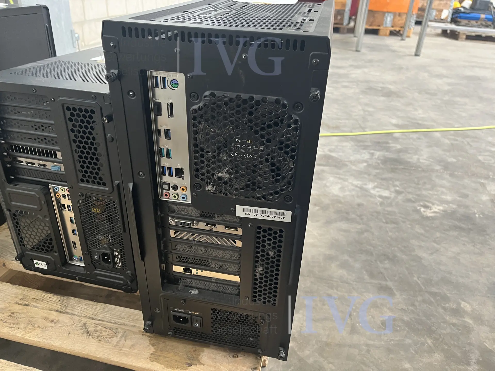 PC (schwarz) – foto 3 – kavel bij IVG, Kirchlengern